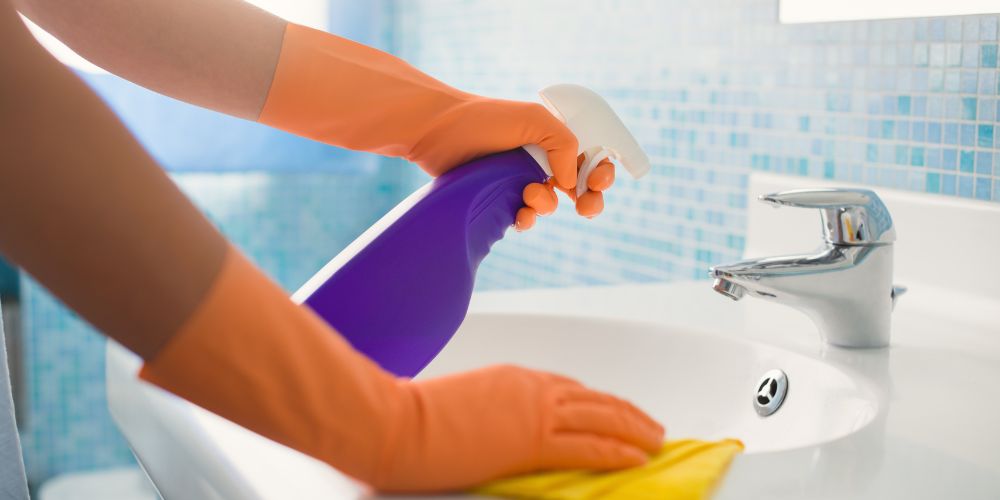 Restrooms cleaning